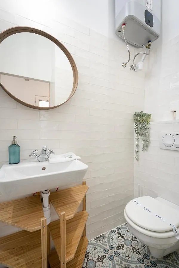 Apartment Youth Motive Studio With Gallery Budapest